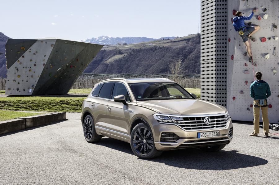  Volkswagen Touareg V6 TDI Atmosphere 2018 года  (WW) (фото 12 из 15)